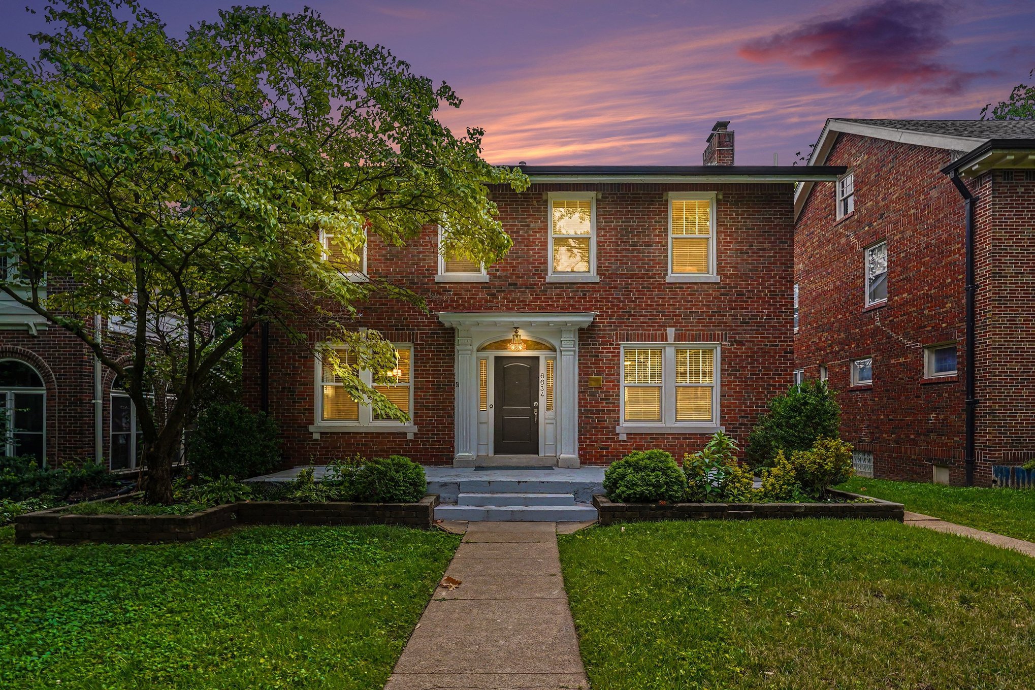 Saint Louis House: 6634 Pershing Ave