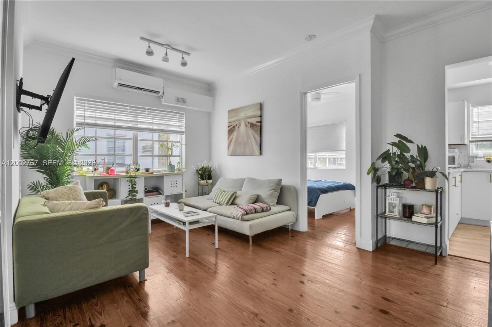 MIAMI BEACH Condo: 830 10th St