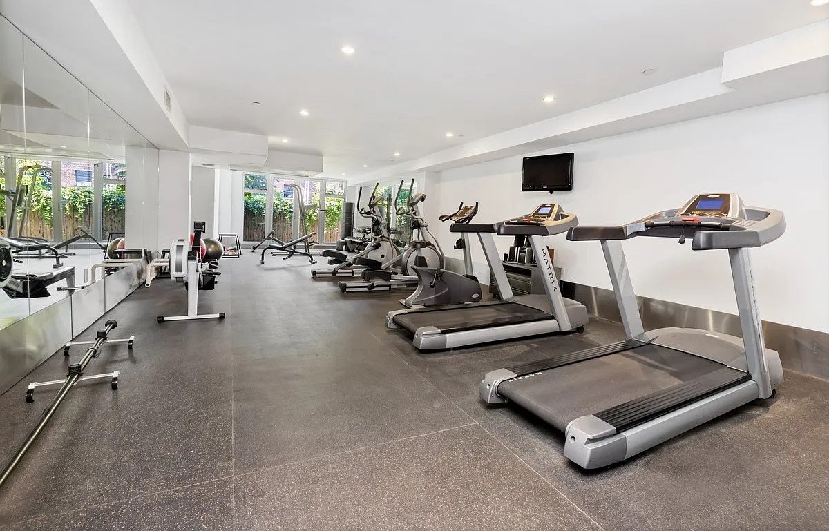 Astoria Condo: 21-24 30th Ave