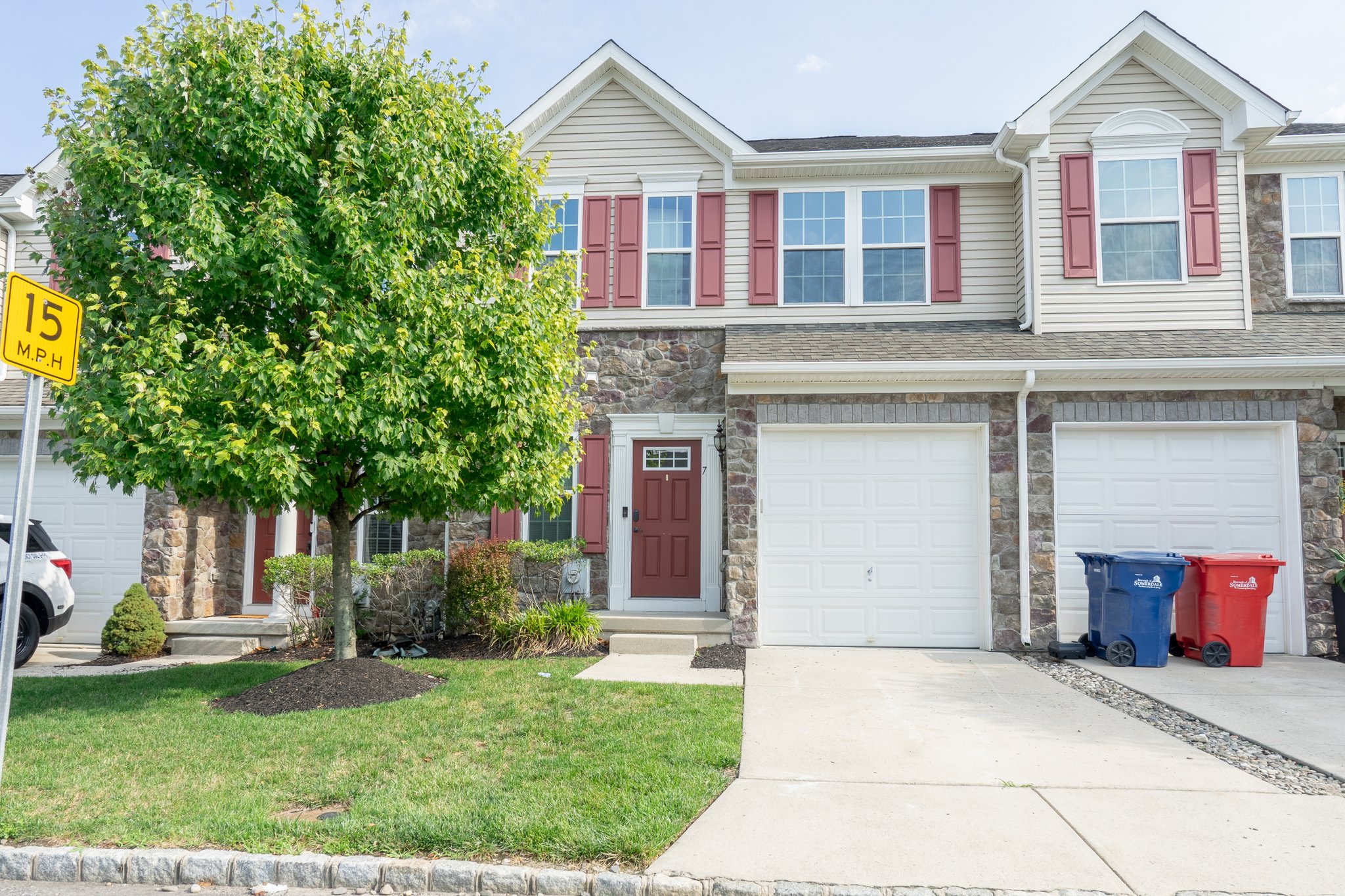 Somerdale Townhome: 7 Franklin Cir