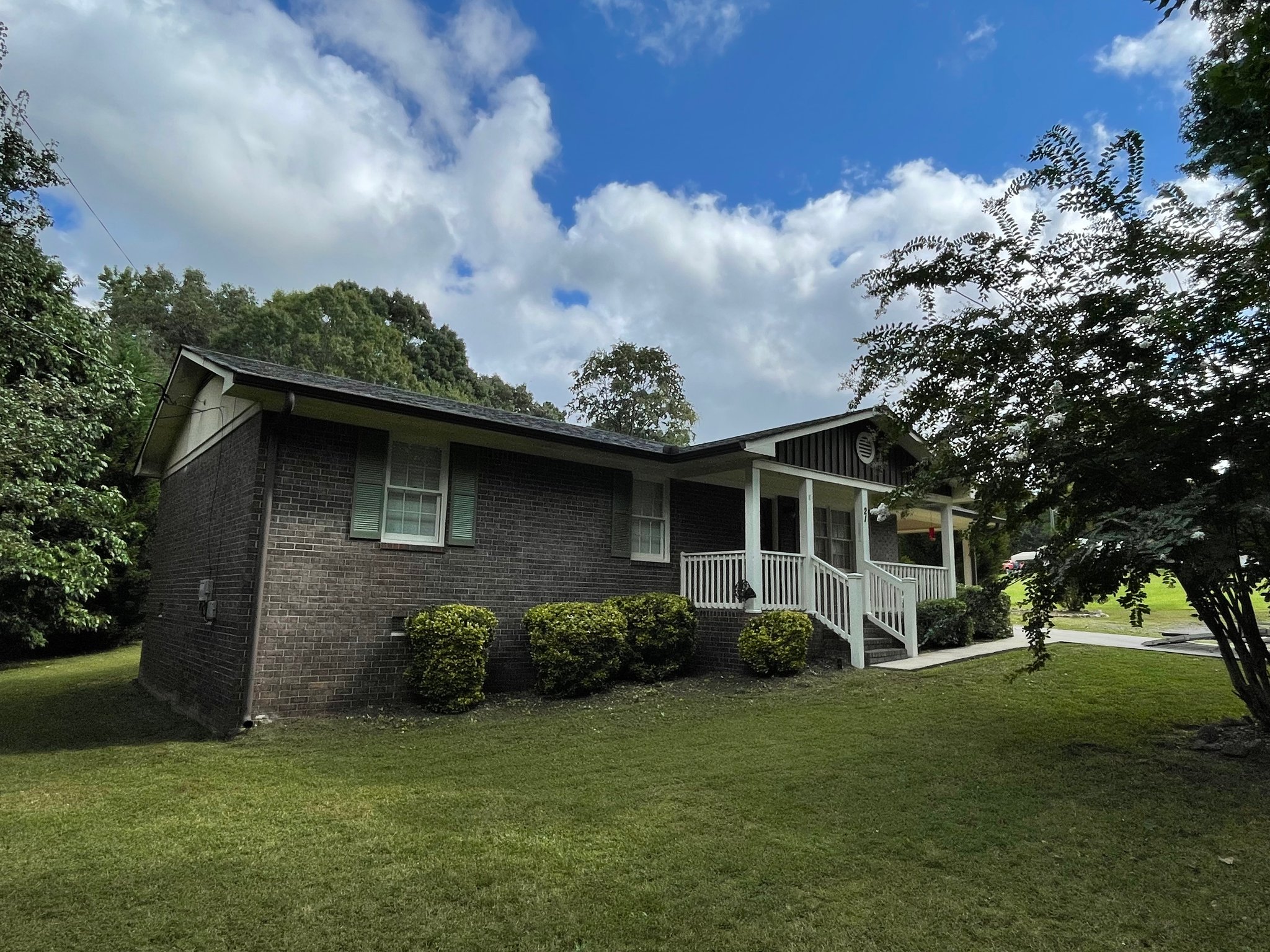 Cartersville House: 21 David Rd NW