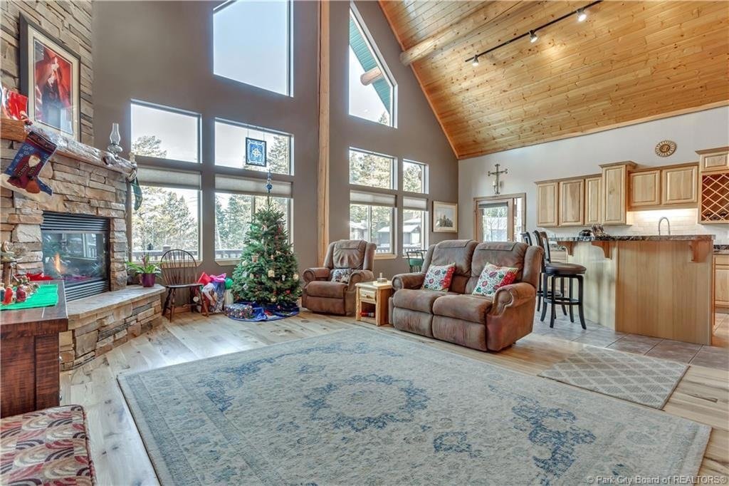 Park City House: 430 Parkview Dr.