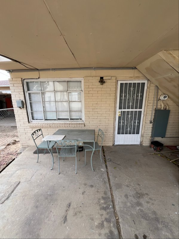 El Paso Single Room: 1005 arizona
