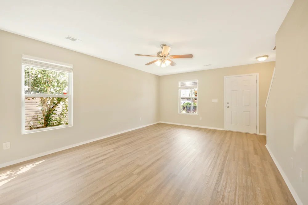 Nashville House: 2888 Creekbend Dr