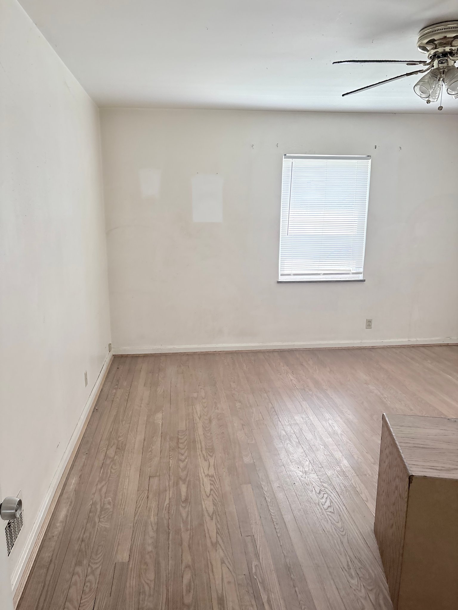 Cincinnati Apartment: 1618 S Dixon Cir
