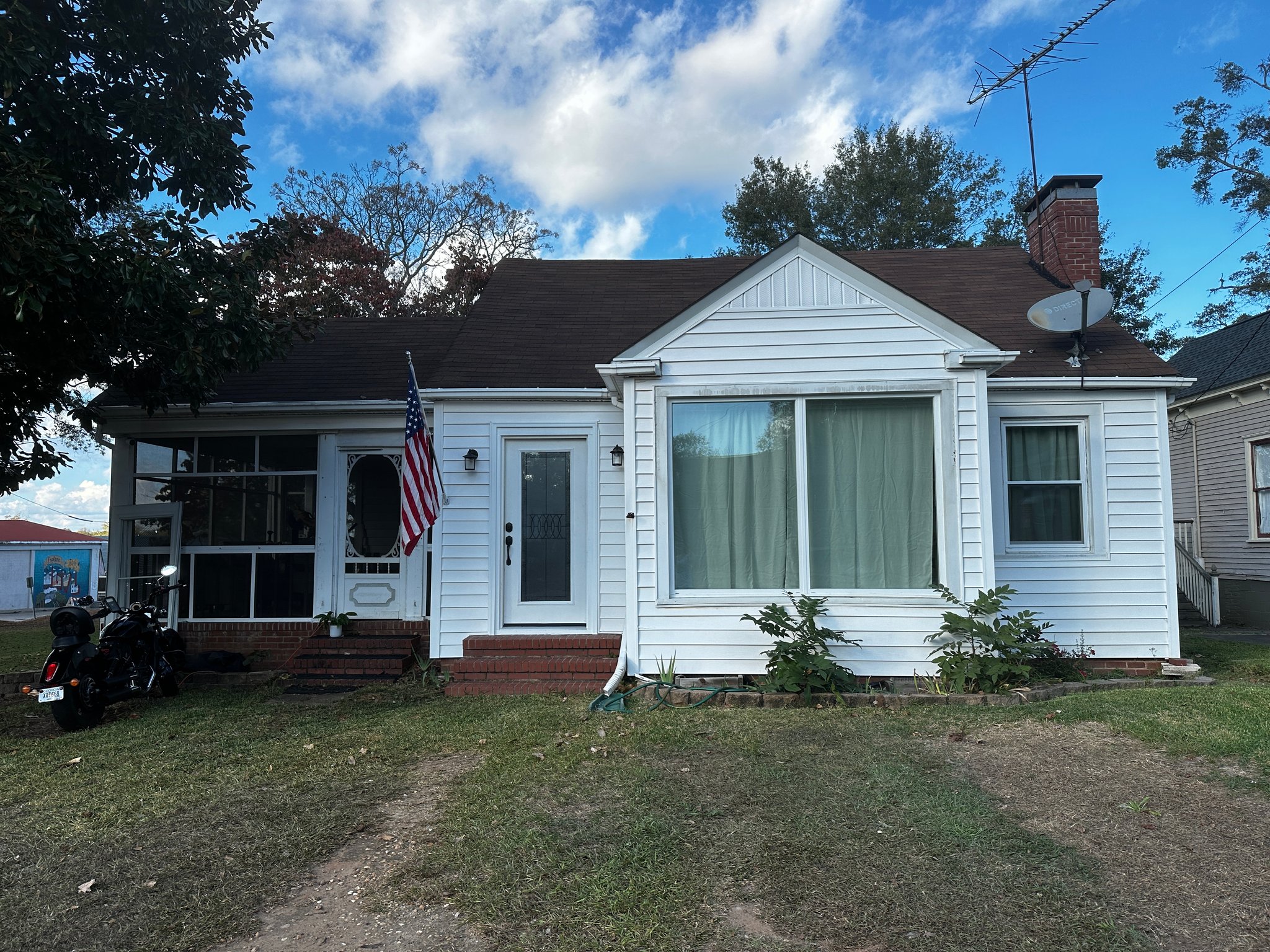 Hogansville House: 102 High St