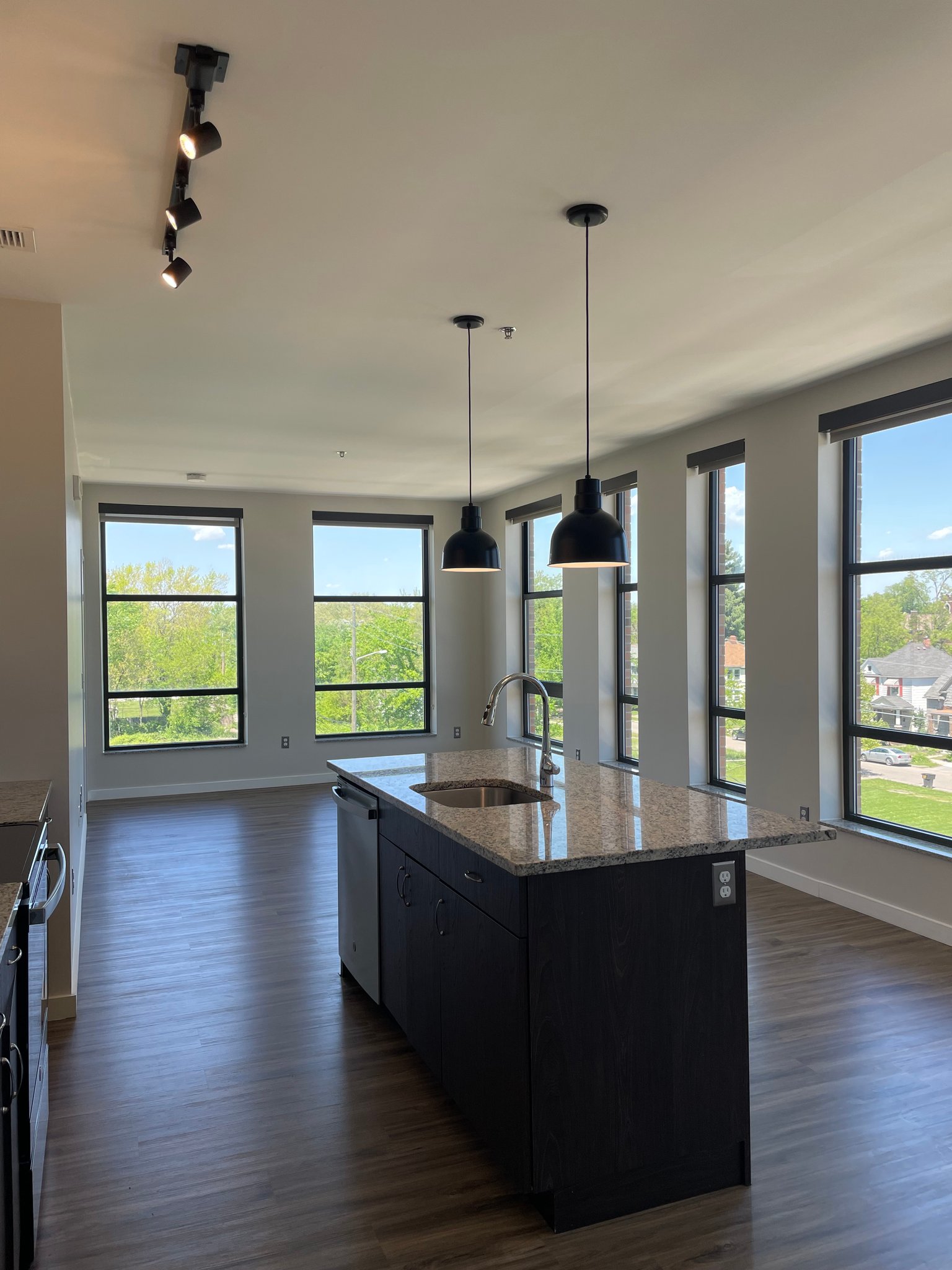 Detroit Apartment: 8001 Kercheval