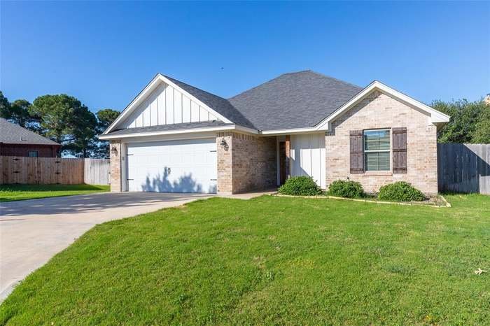 Abilene House: 2449 Township Ct