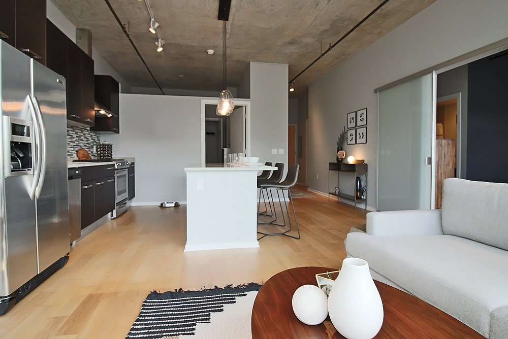 Chicago Condo: 140 W Roosevelt Rd