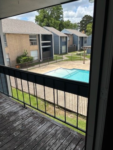 conroe Apartment: 311 Gladstell st