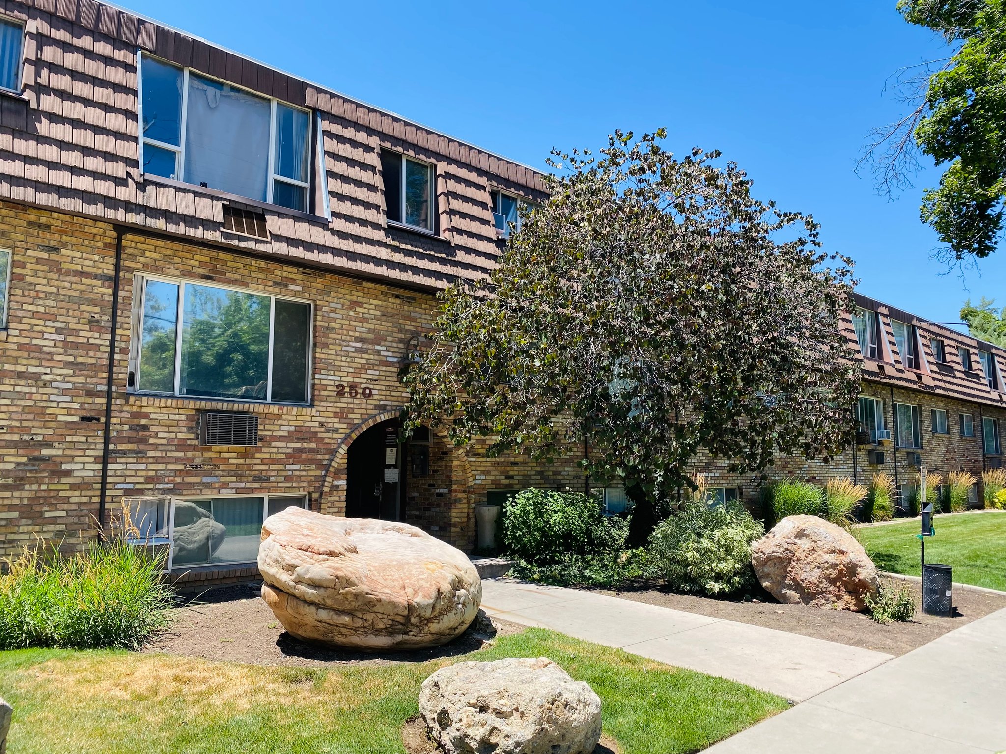 Salt Lake City Apartment: 250 S 900 E