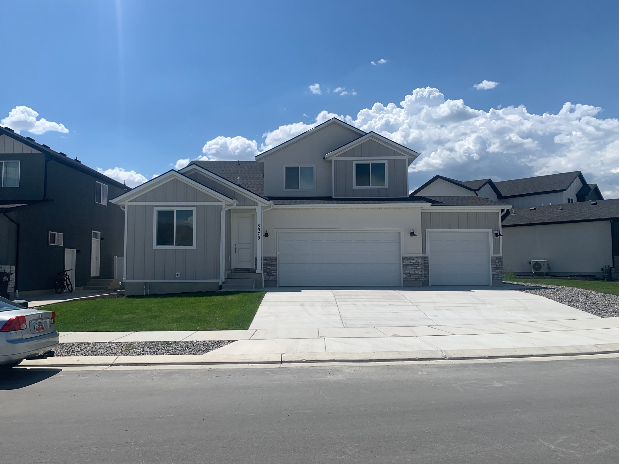 Eagle Mountain House: 5379 N Orville St