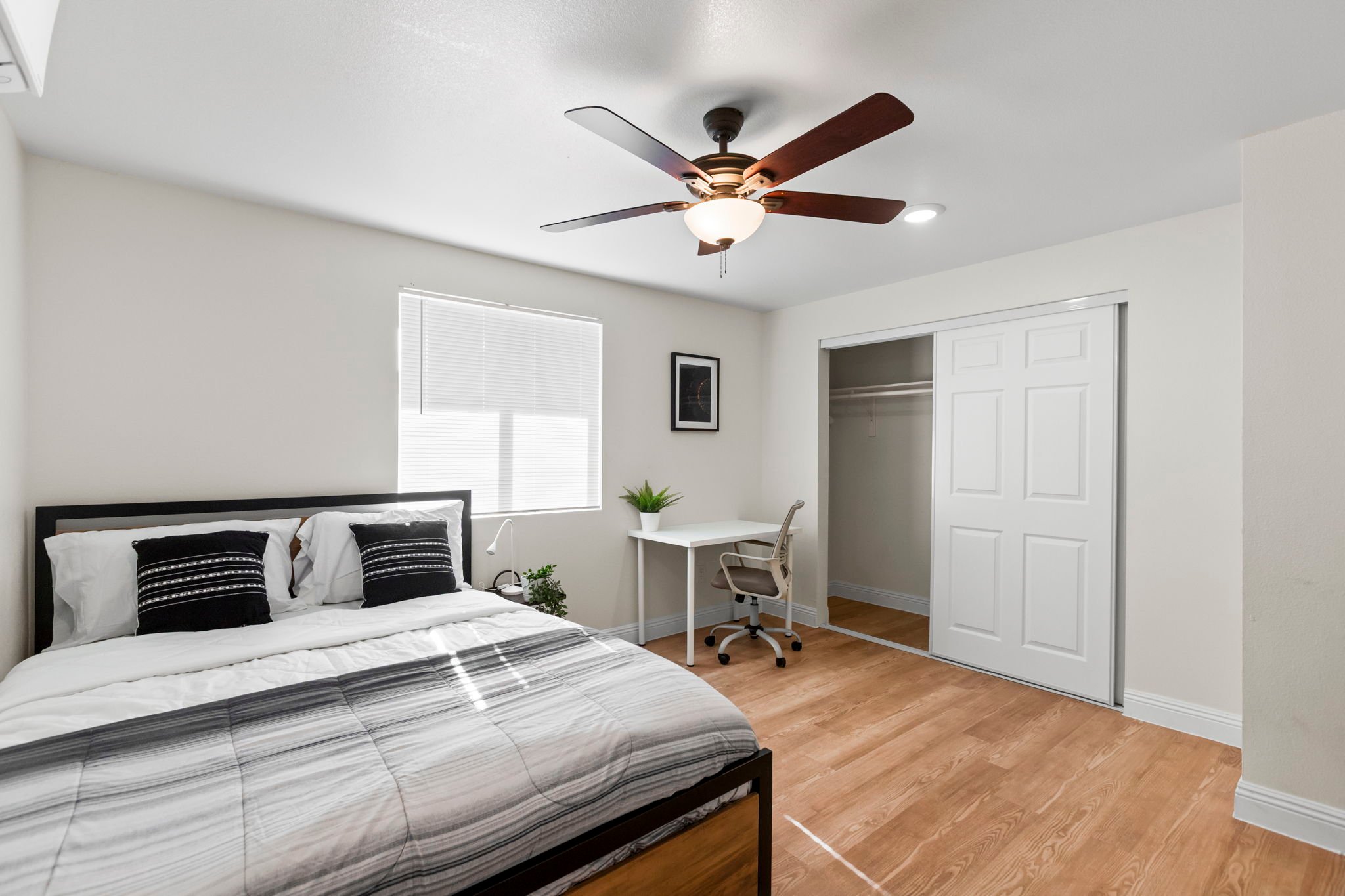 Las Vegas Single Room: 2417 East Wilson Ave