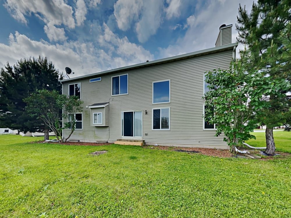 Matteson House: 6223 Pond View Dr