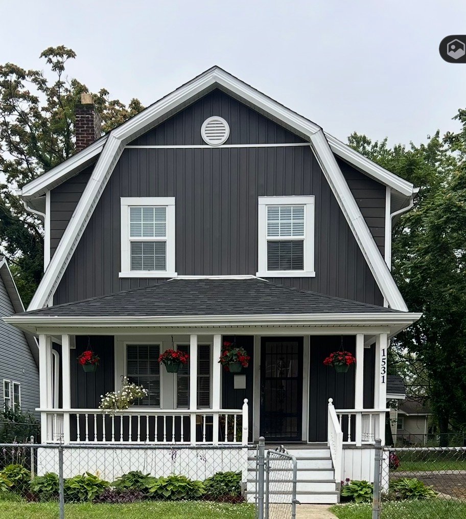 Columbus House: 1531 East Maynard Ave