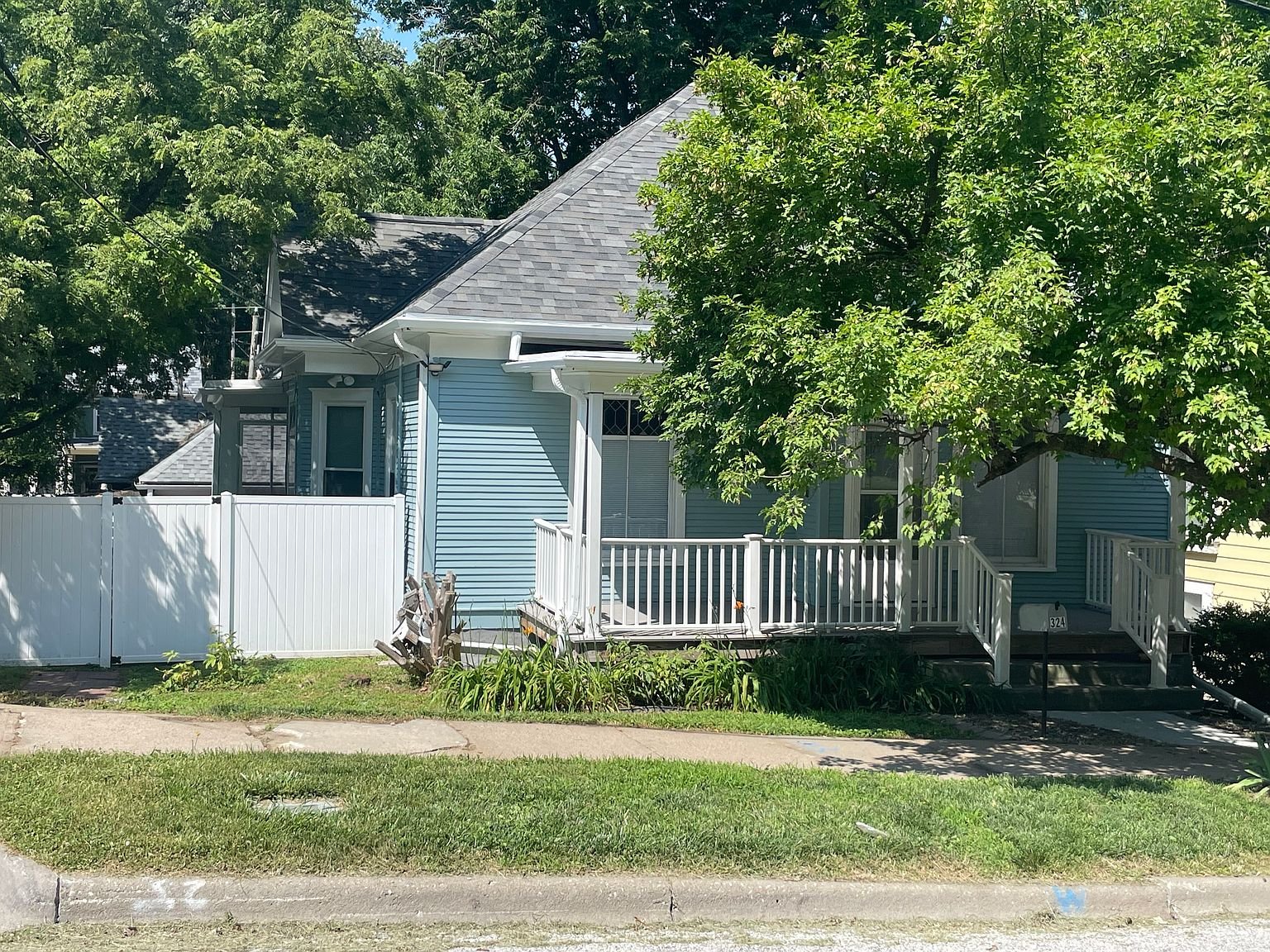 Council Bluffs House: 324 Park Ave