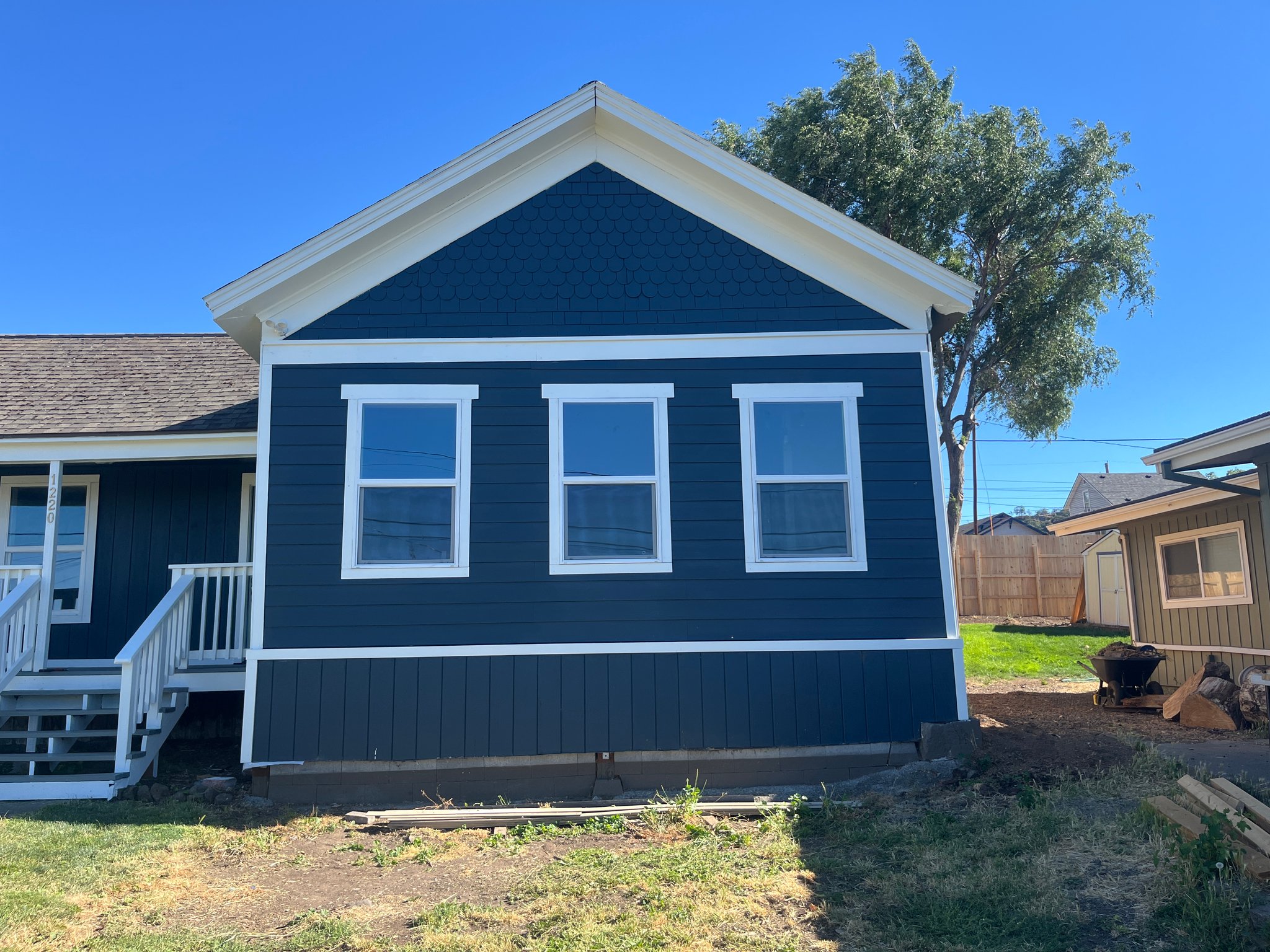 The Dalles House: 1220 E 10th St