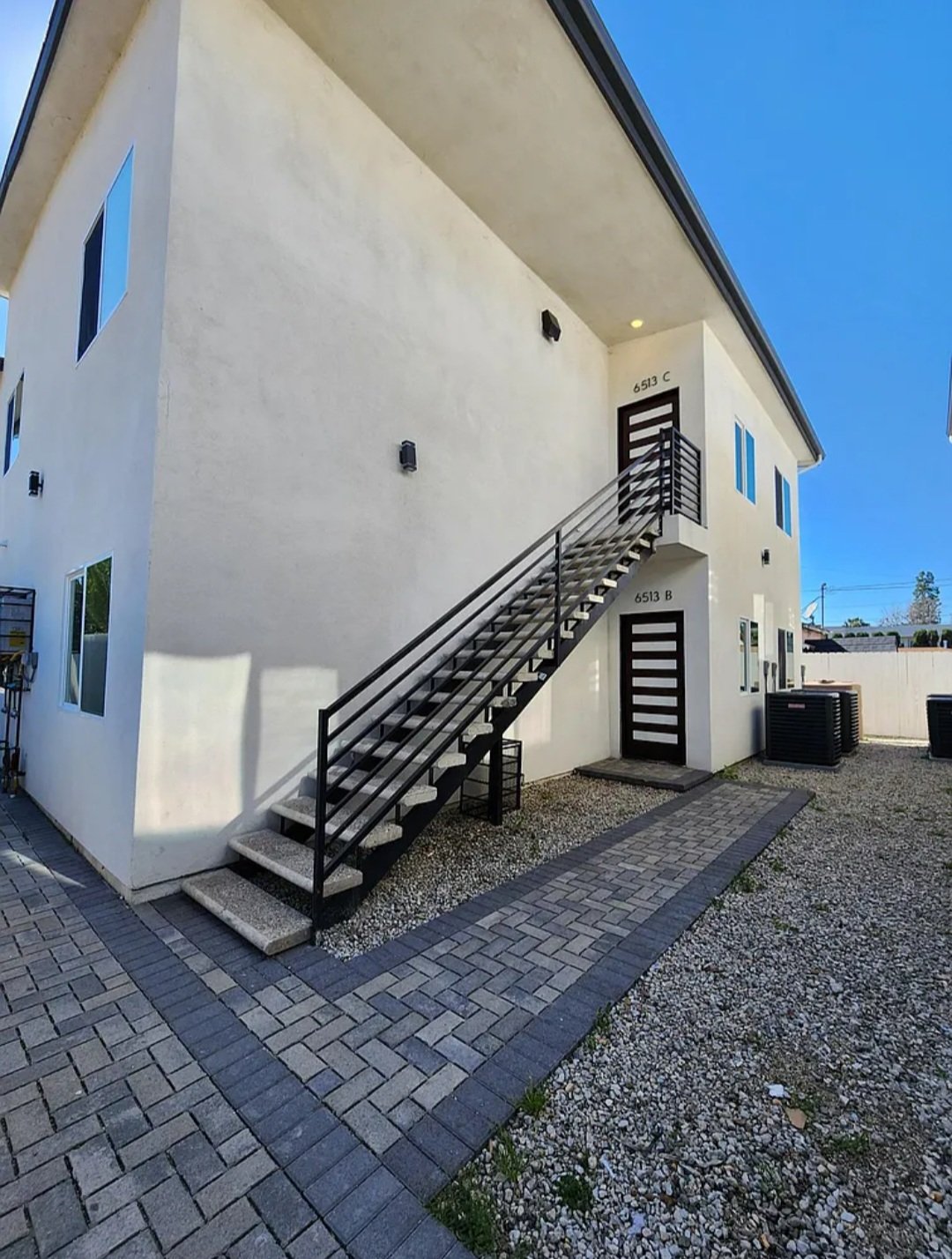 Bell Gardens Multiplex: 6513 Flornce Pl