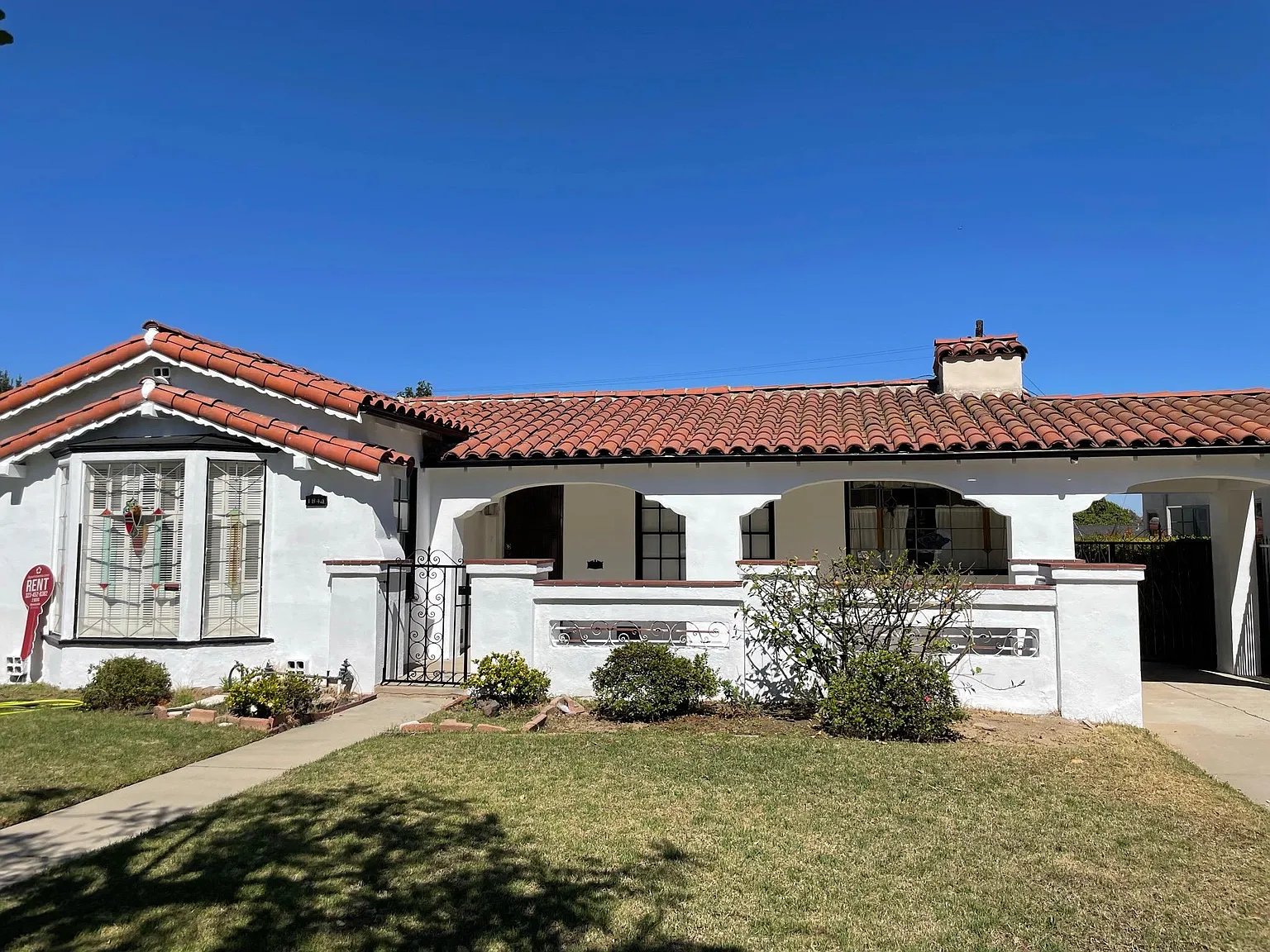 Los Angeles House: 1844 S Wooster St