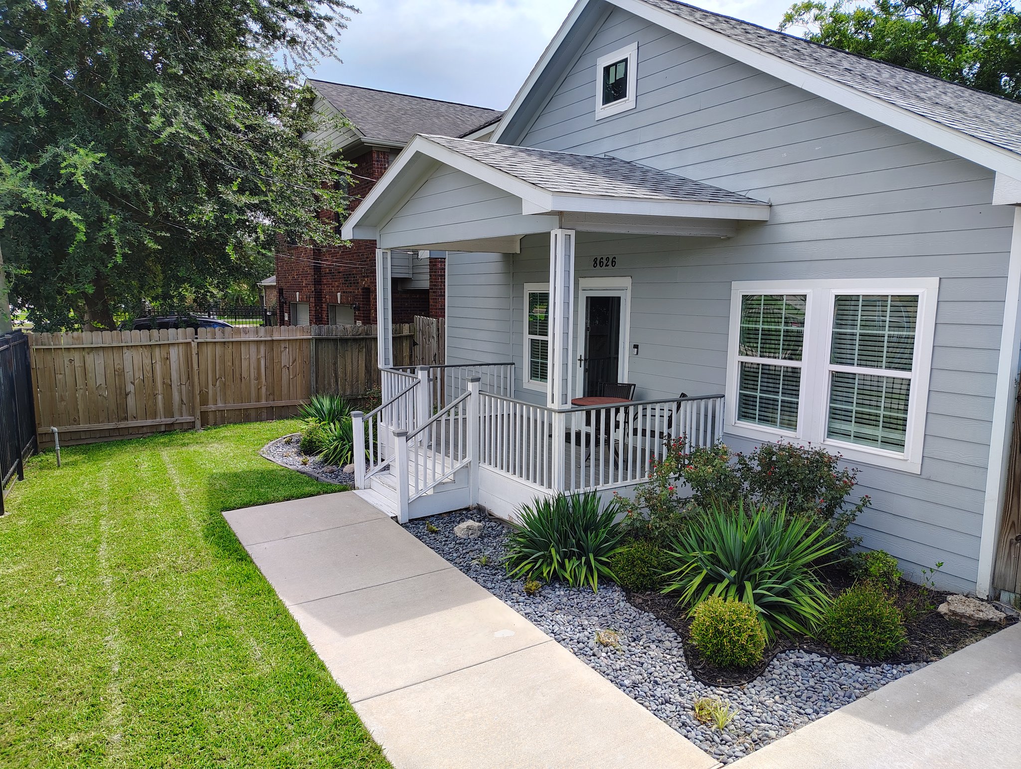 Houston House: 8626 Brandon St