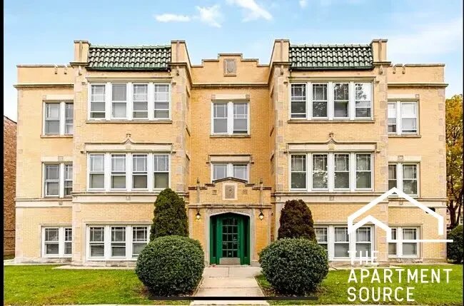 Berwyn Apartment: 1943 Wesley Avenue #201 Berwyn, IL 60402
