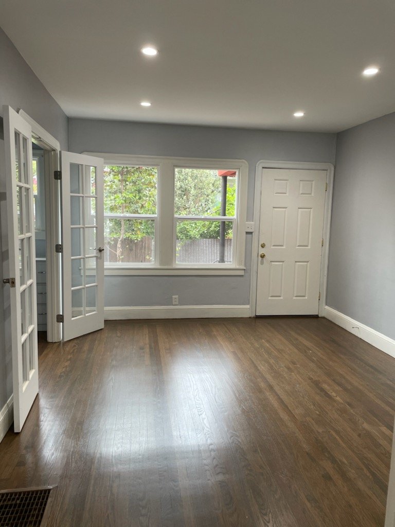 Oakland Apartment: 3815 Webster St.