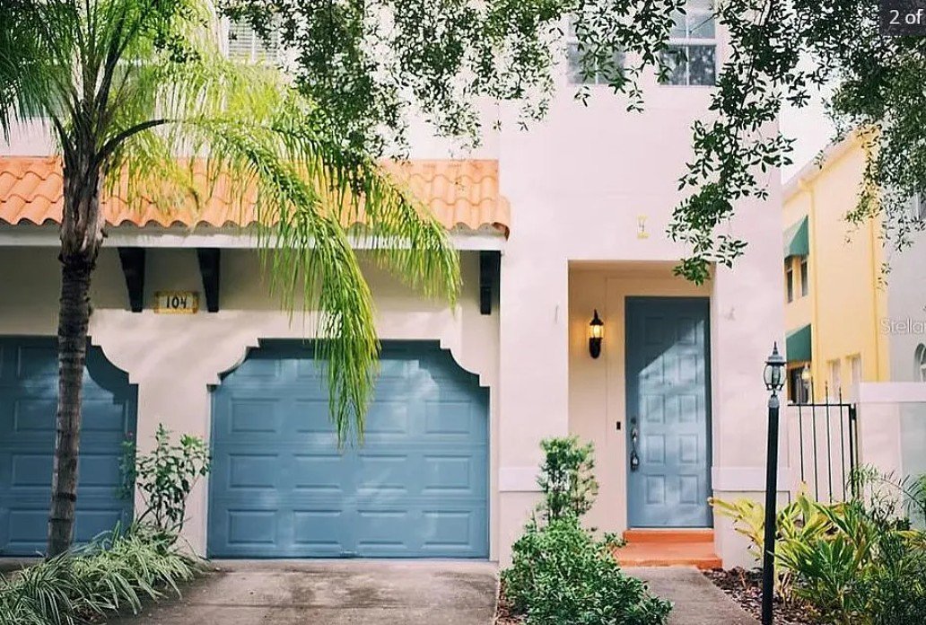 Tampa Townhome: 104 S Moody Ave