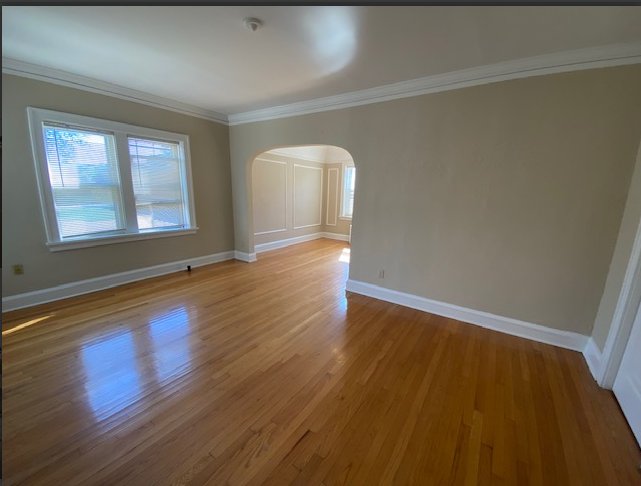Milwaukee Apartment: 3817 N Humboldt Ave