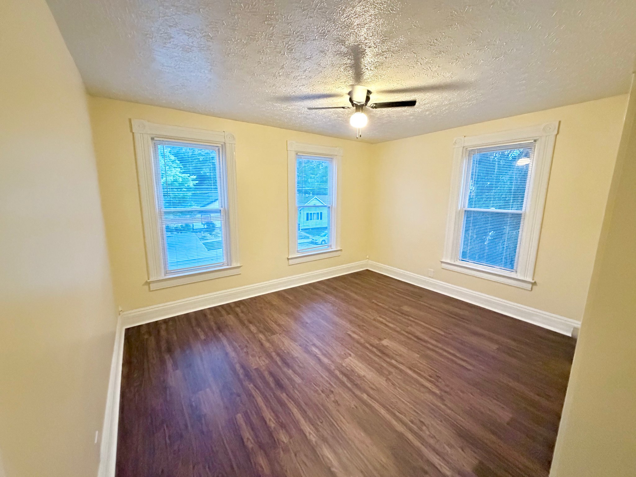 Cleves Apartment: 221 N Miami Ave