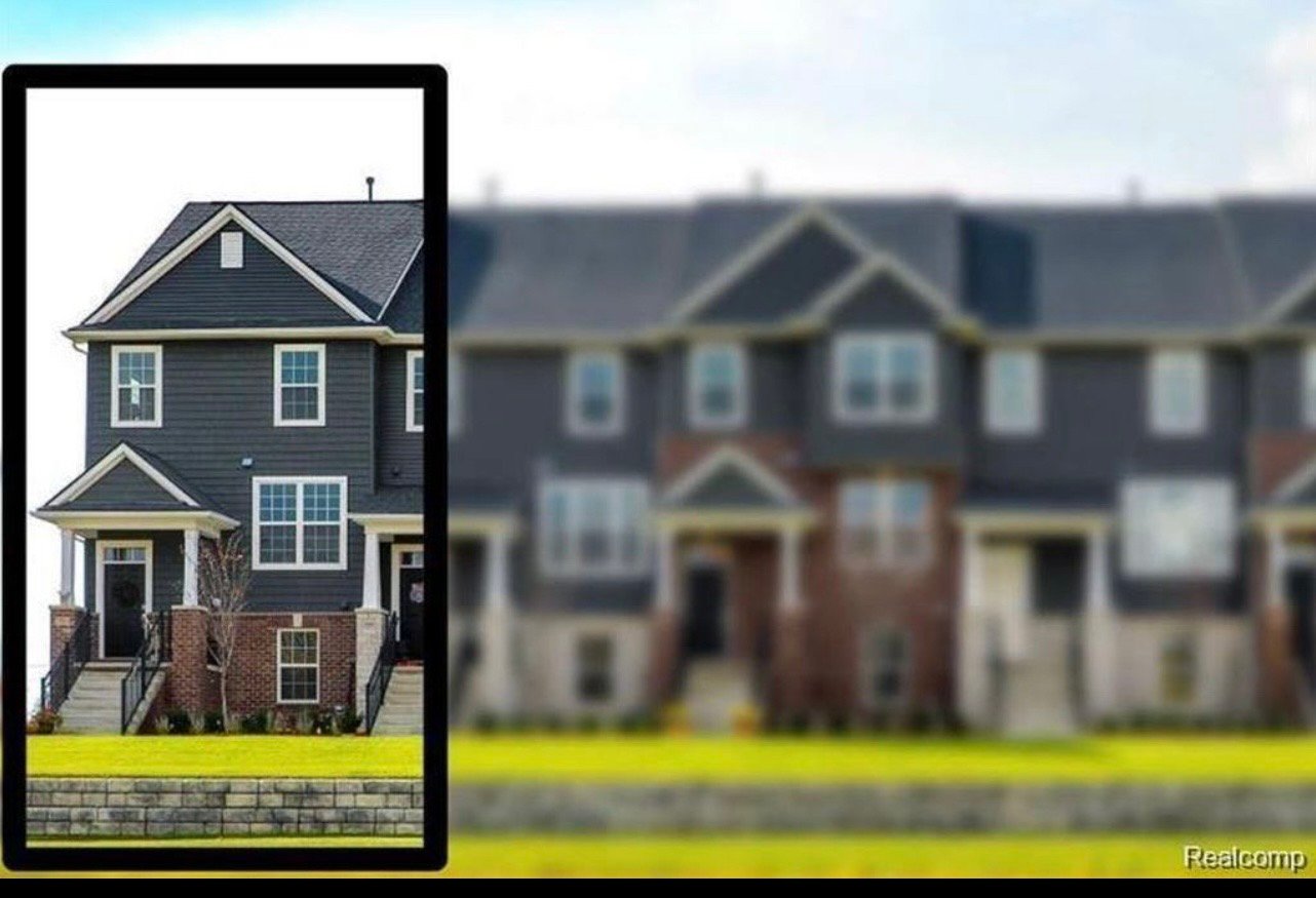 Plymouth Townhome: 270 Mill Street