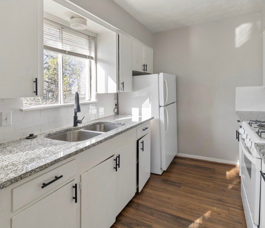 Bryan Apartment: 1014 E 23rd St
