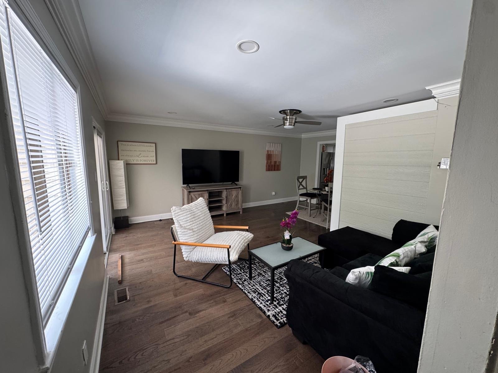 Raleigh Condo: 4736 Walden pond Dr.