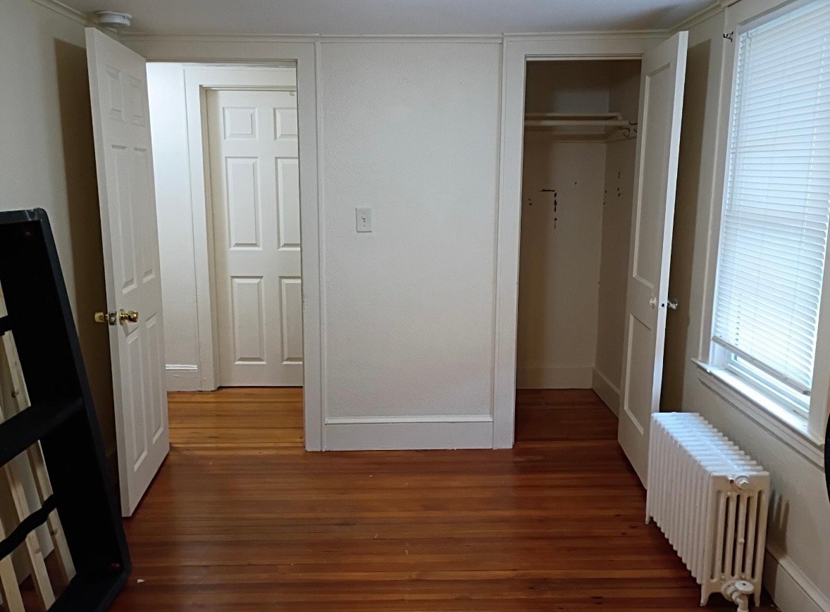 Middletown Apartment: 32 Grand St