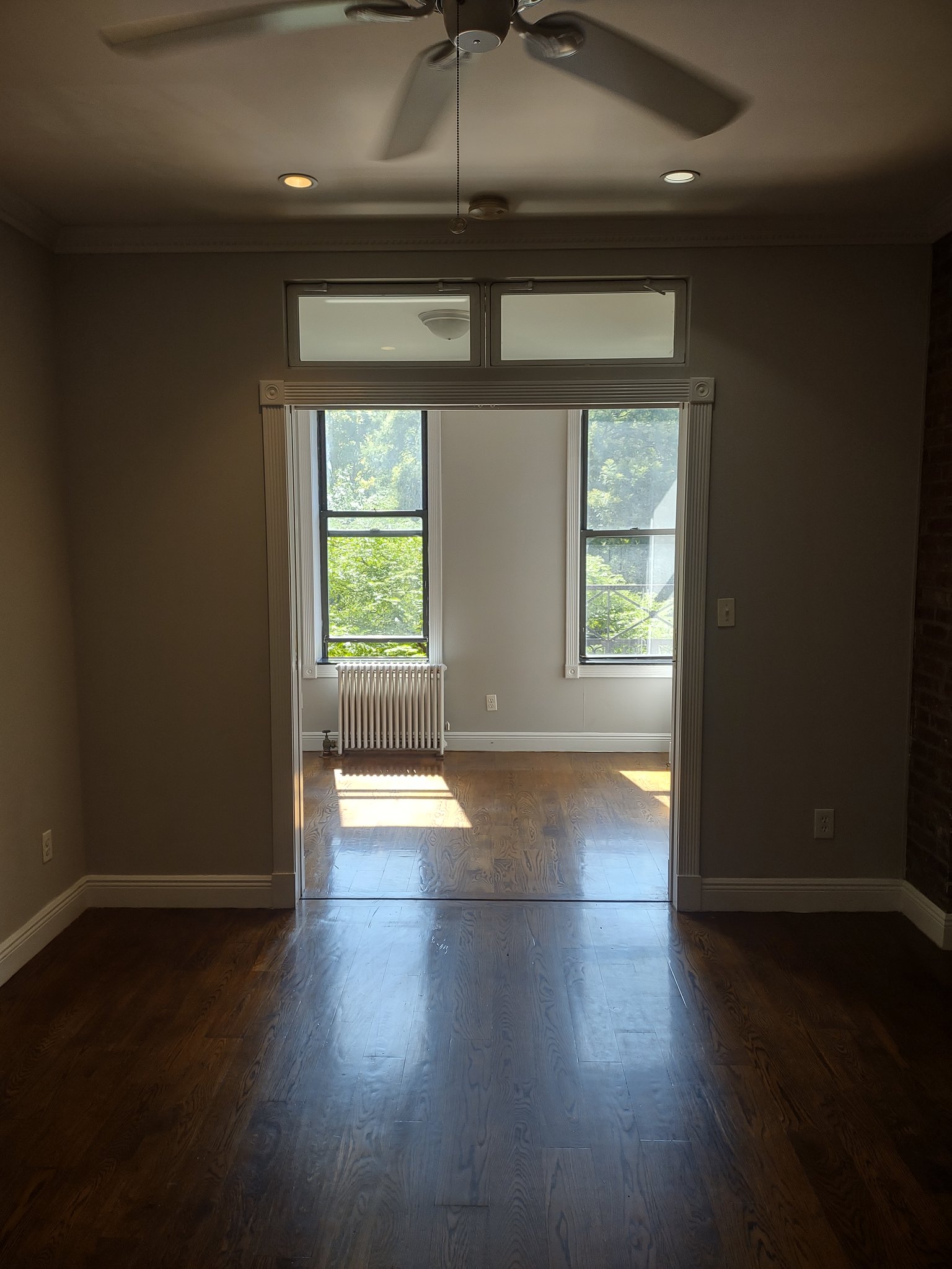 New York Apartment: 10th Ave, w.48th st