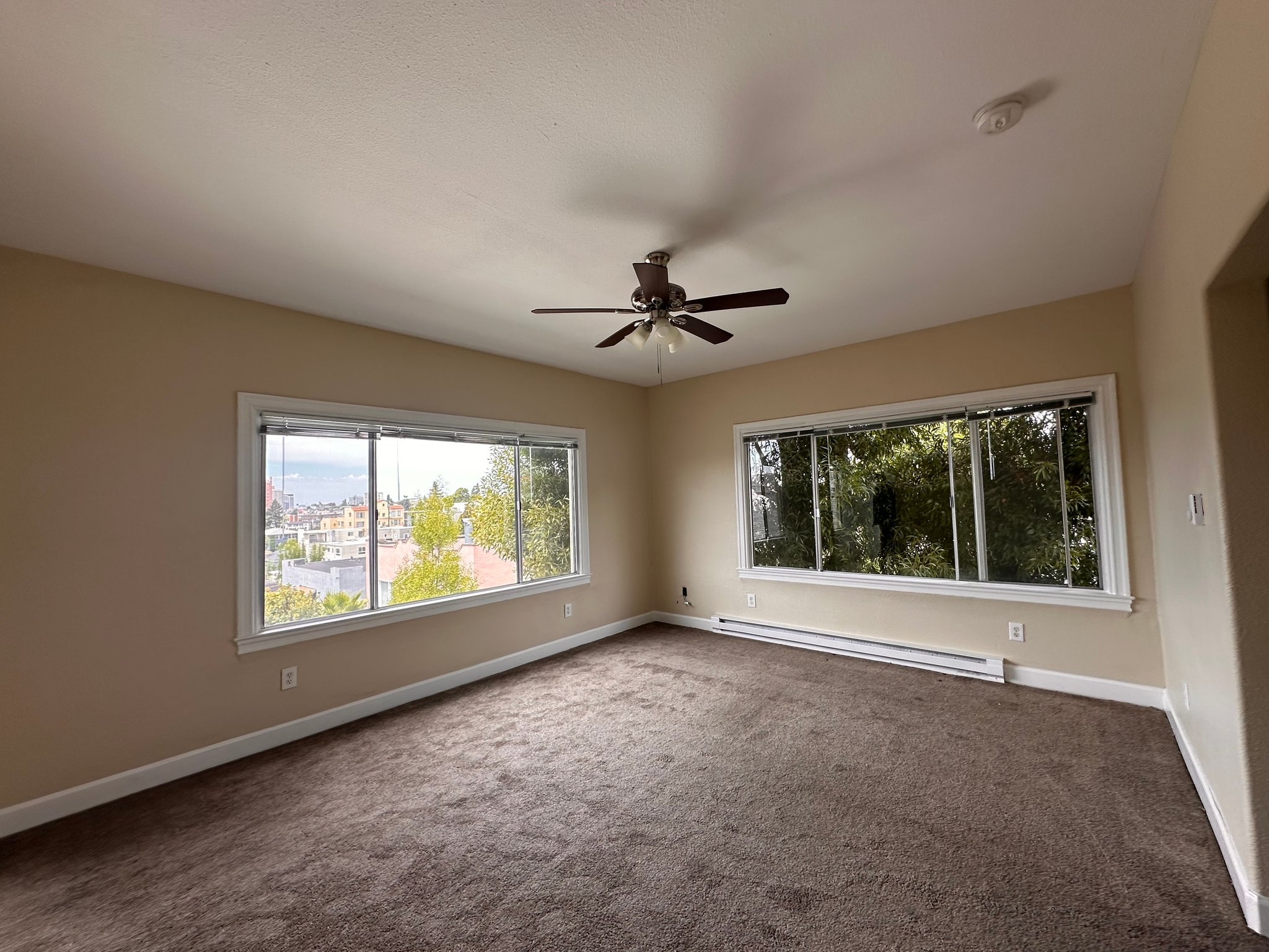 Oakland Apartment: 624 Brooklyn Avenue
