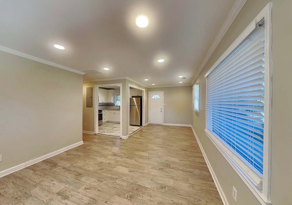 Biloxi House: 353 Bells Ferry Dr