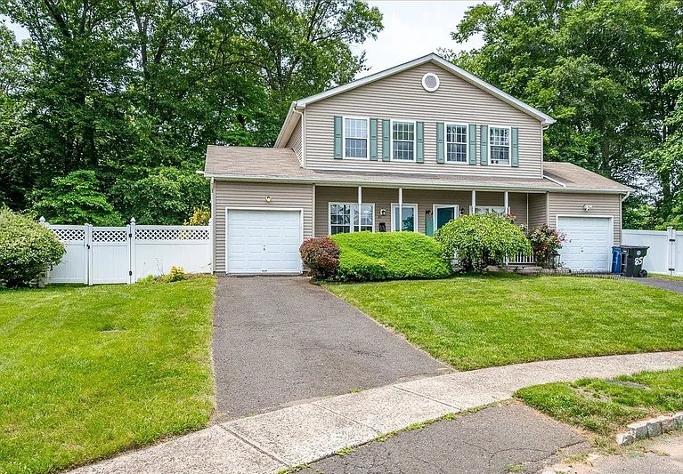plainfield House: 73-81 Mariners Ct