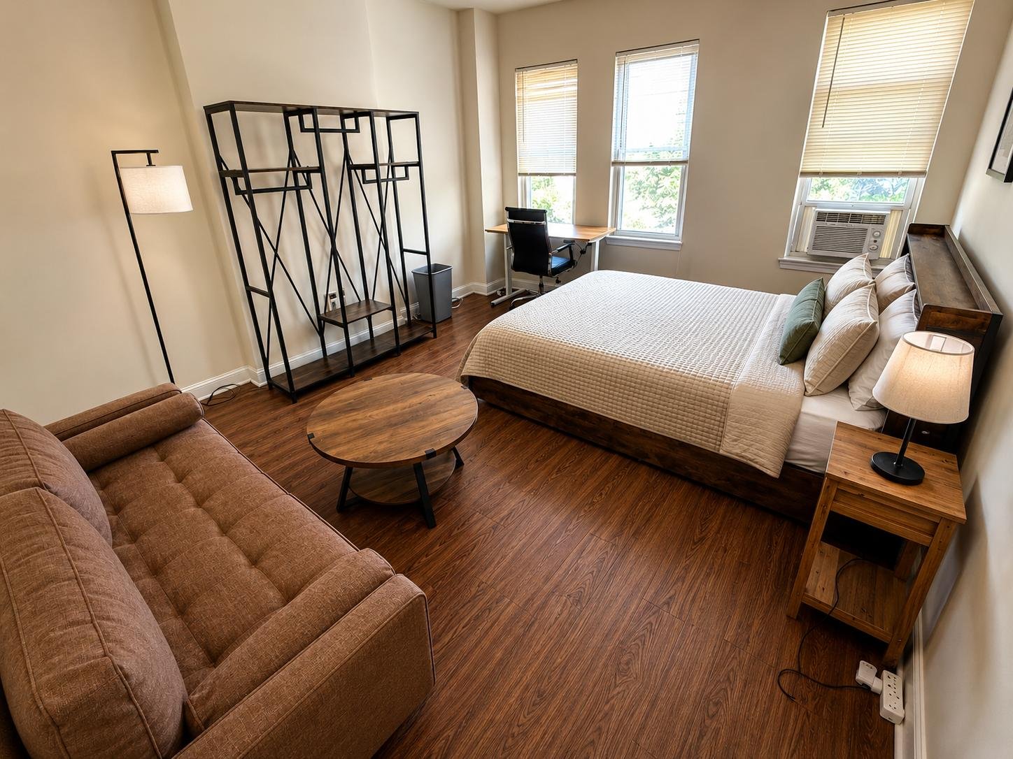 Baltimore Single Room: 205 N Luzerne Ave,