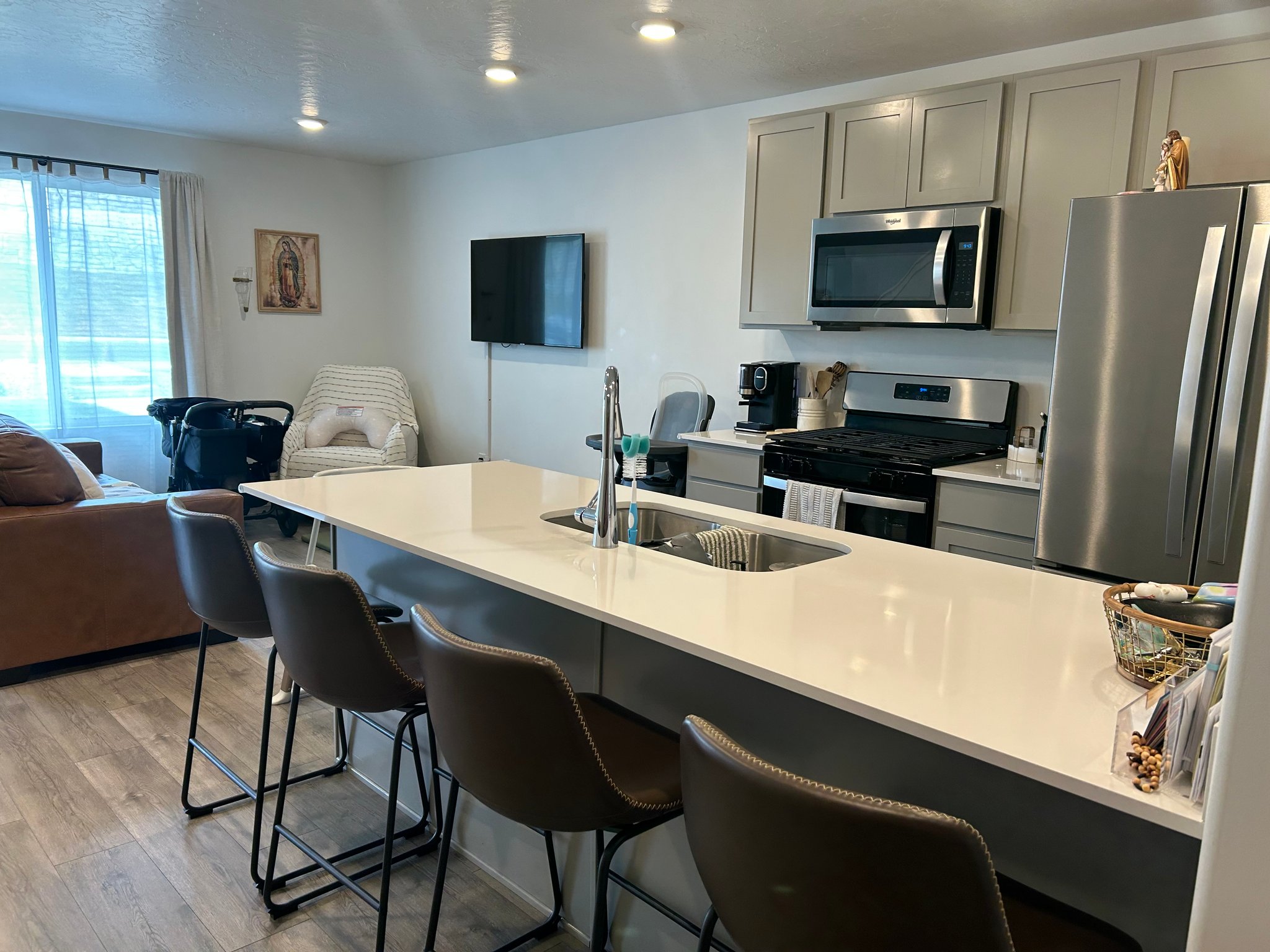 Magna Townhome: 8714 W Cordero Dr