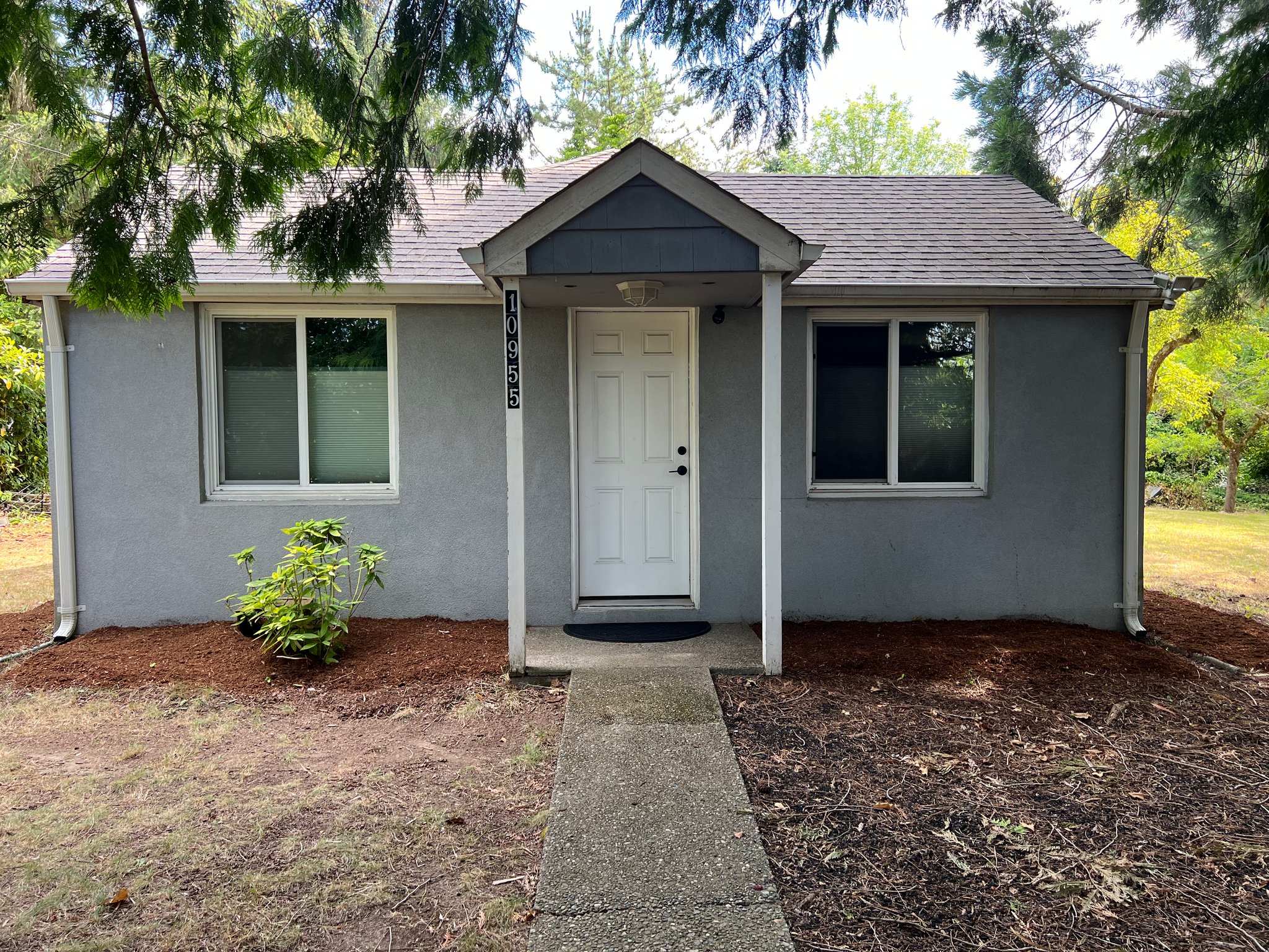 Renton House: 10955 SE 164th St