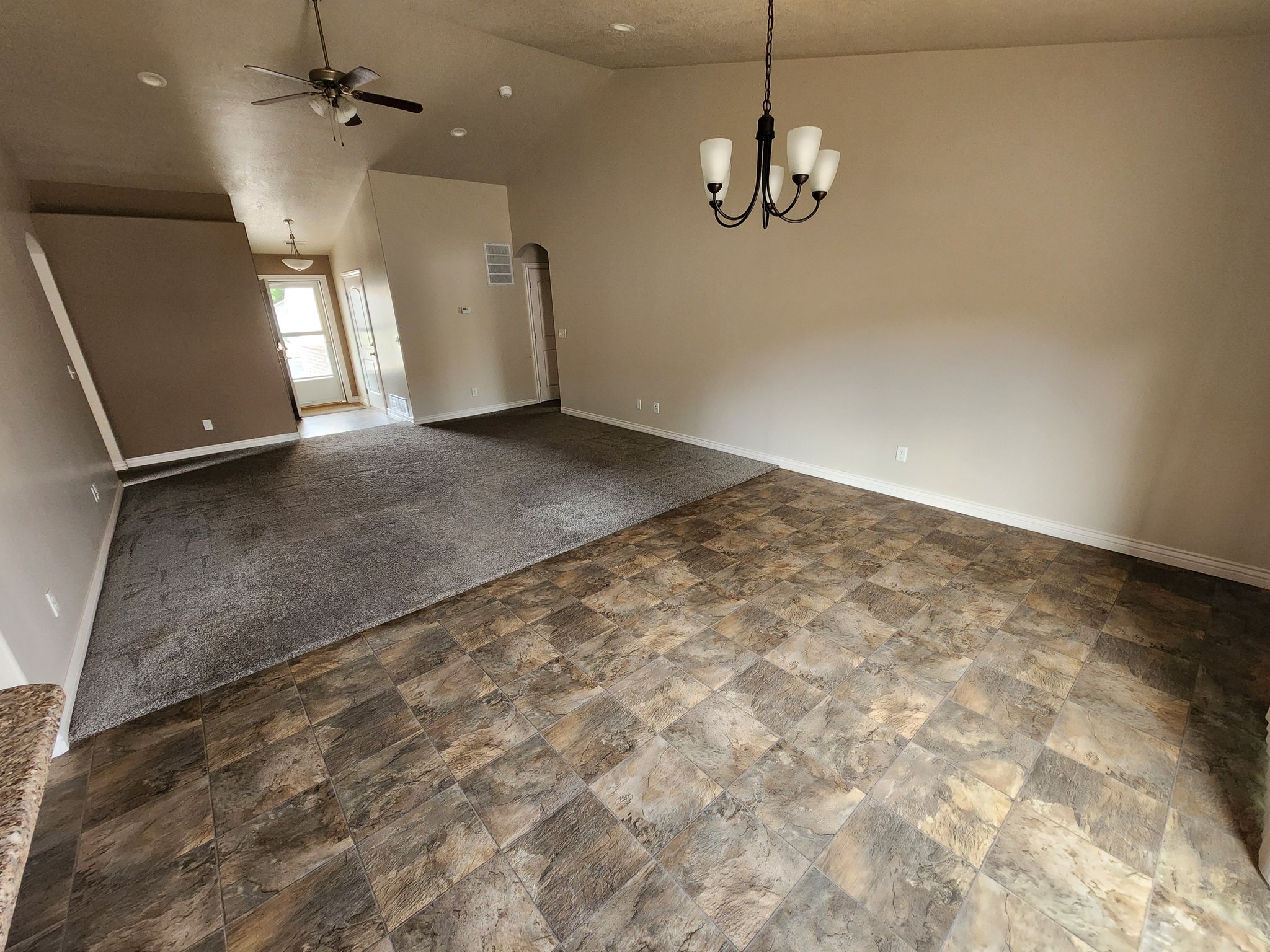Ogden House: 294 W Leann Way