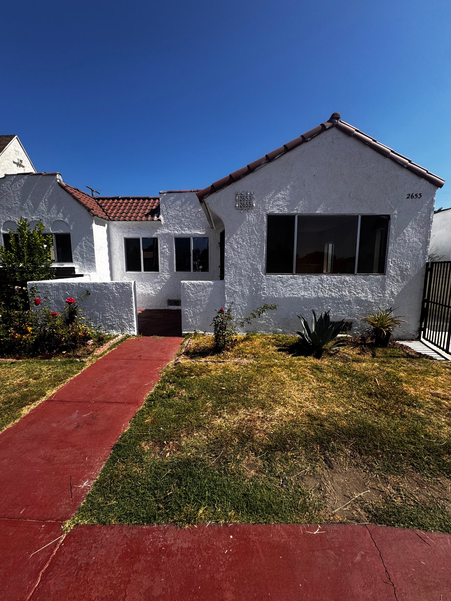Huntington Park House: 2653 Flower St