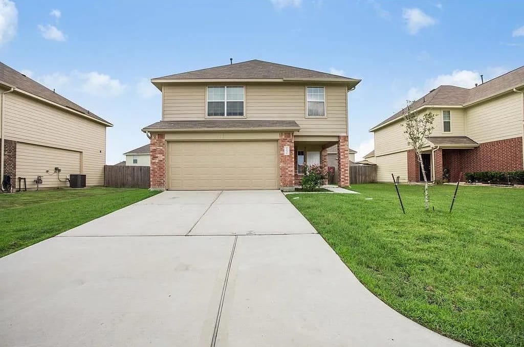 Houston House: 12626 Mountain Daisy Rd