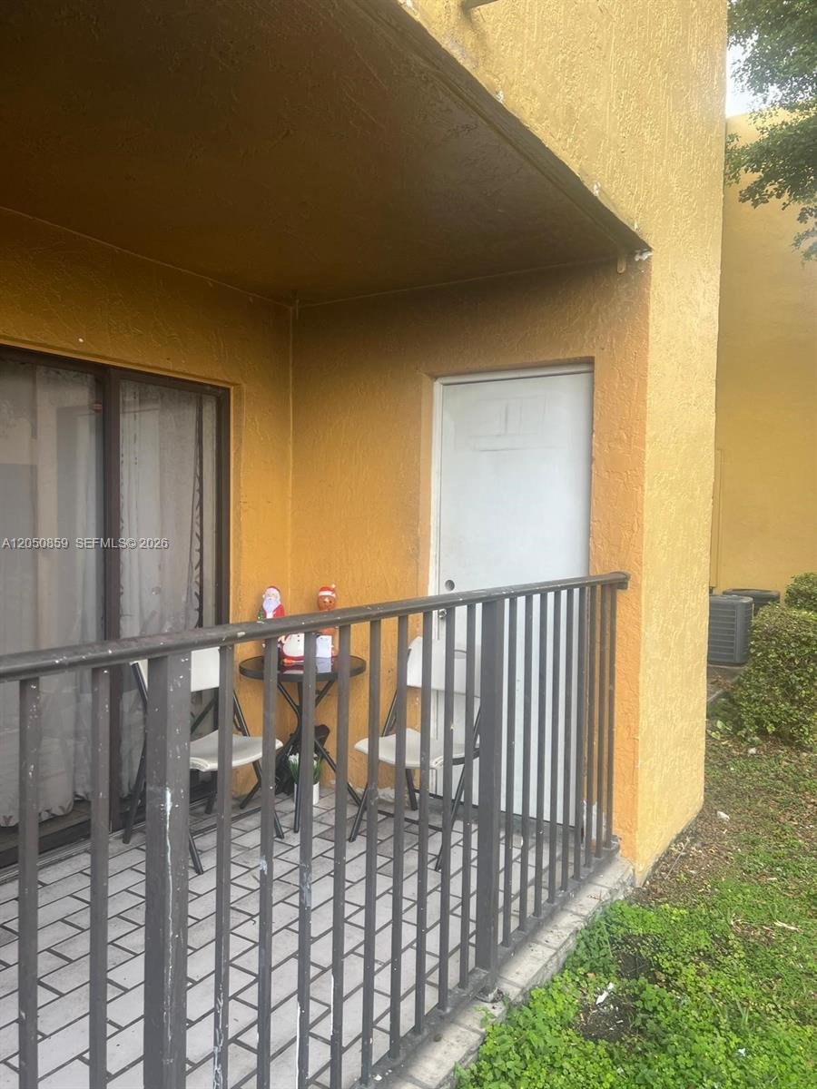 SWEETWATER Condo: 590 NW 114th Ave