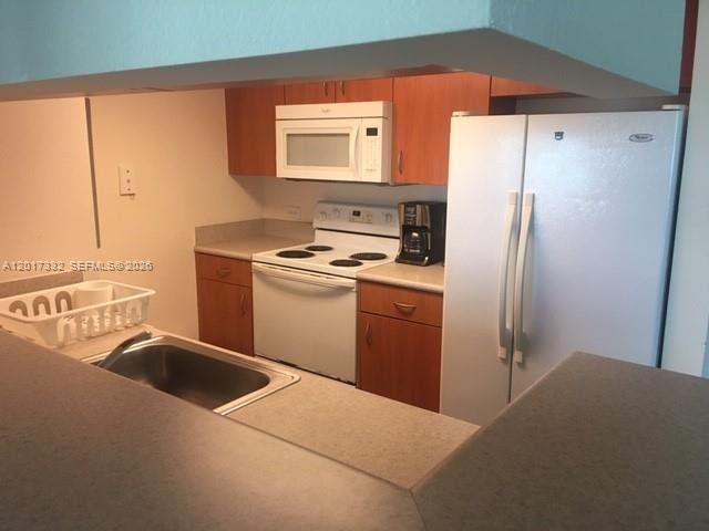 MIAMI Condo: 816 NW 11th St