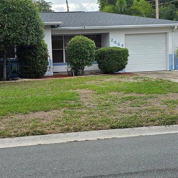 Saint Petersburg House: 2444 37th St N