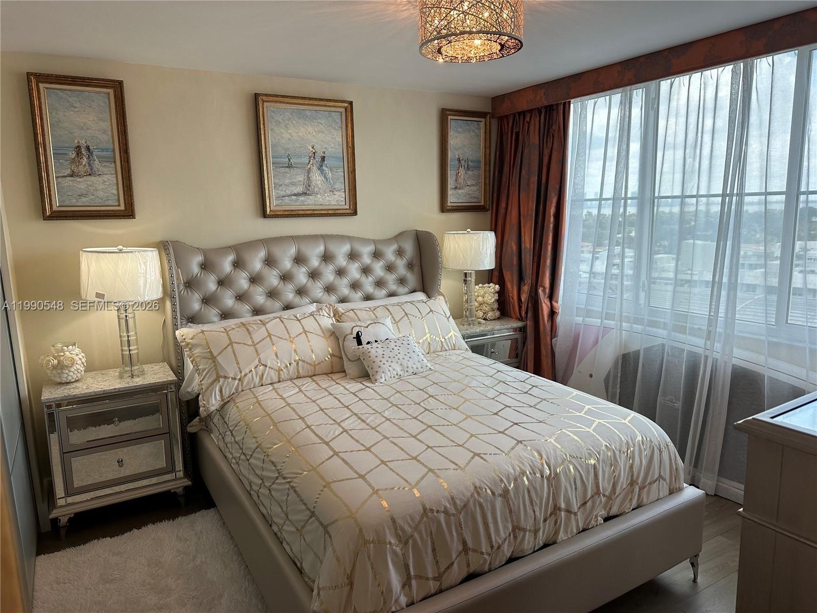 MIAMI BEACH Condo: 6039 Collins Ave