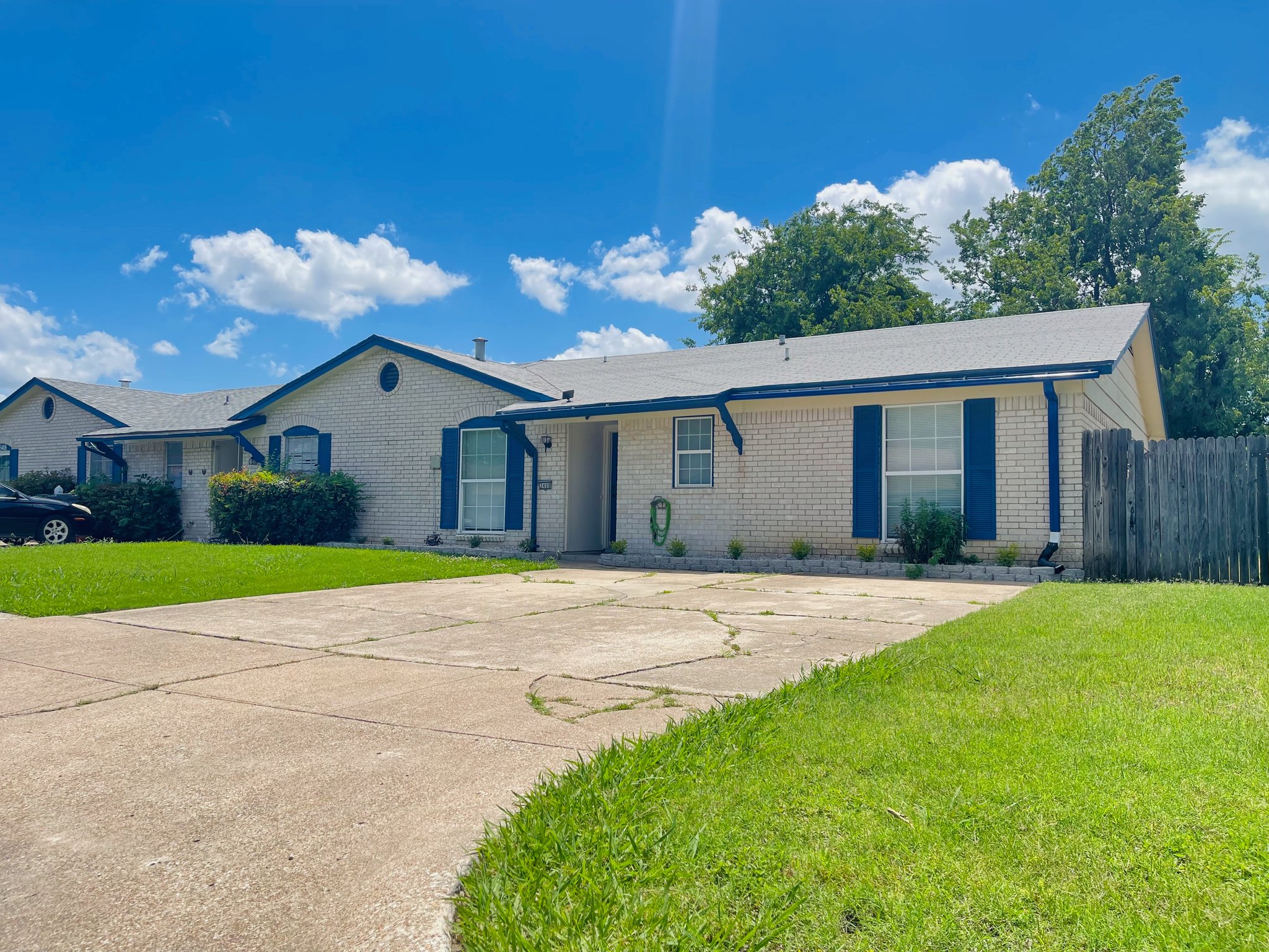 Arlington Townhome: 3400 Pleasant Valley Ln