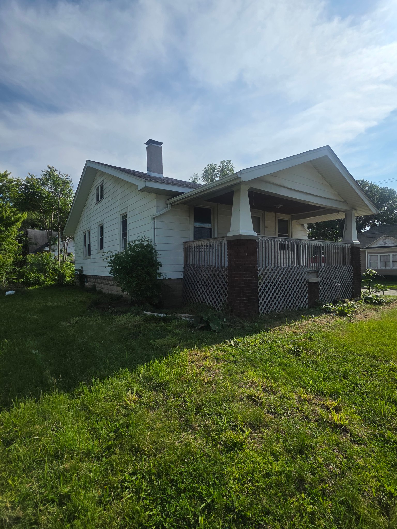 Decatur House: 1705 E North St