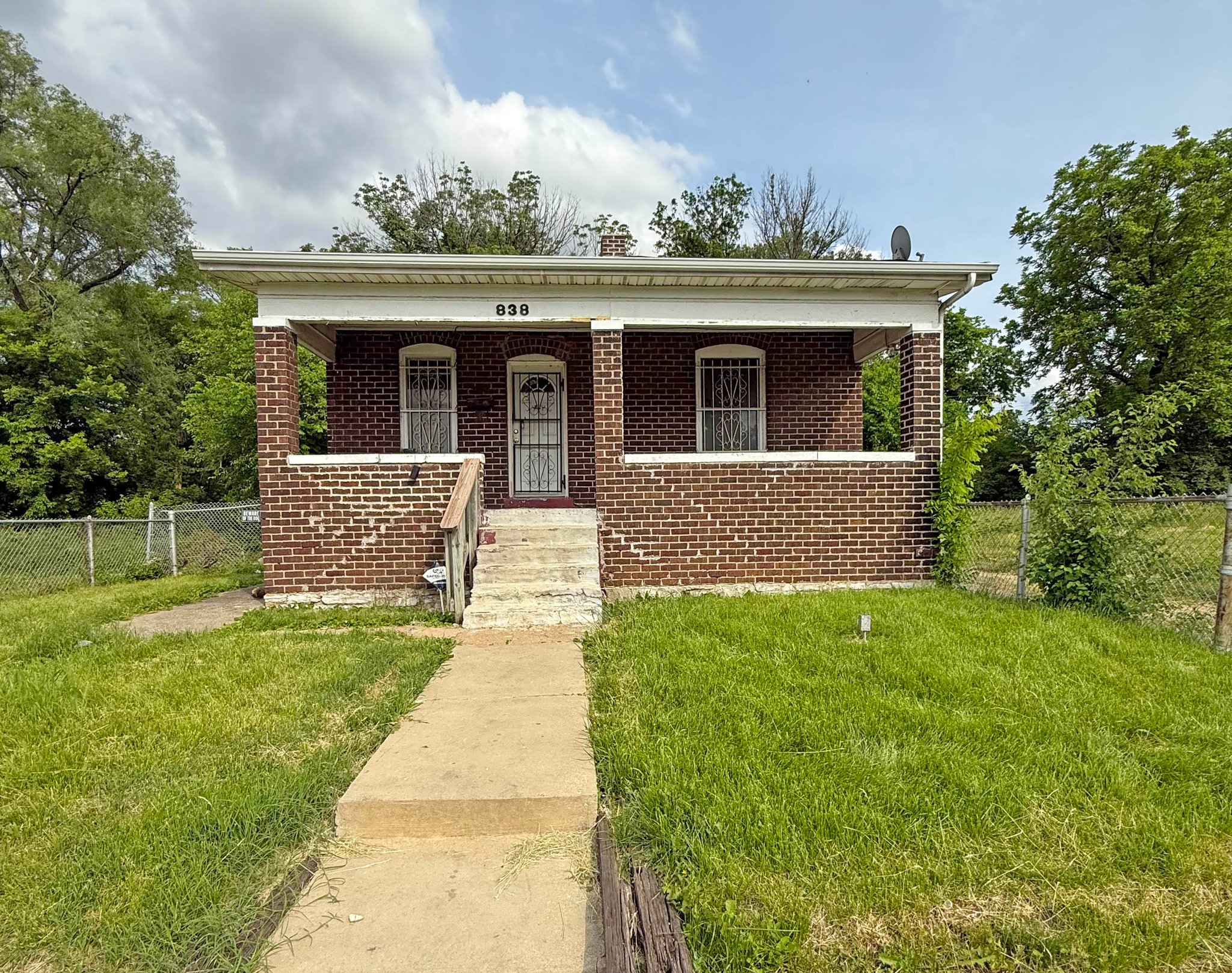 East St. Louis House: 838 N 23rd Street